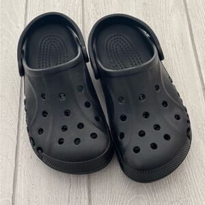 Black Crocs, Baya Clog women 8, Men 6
